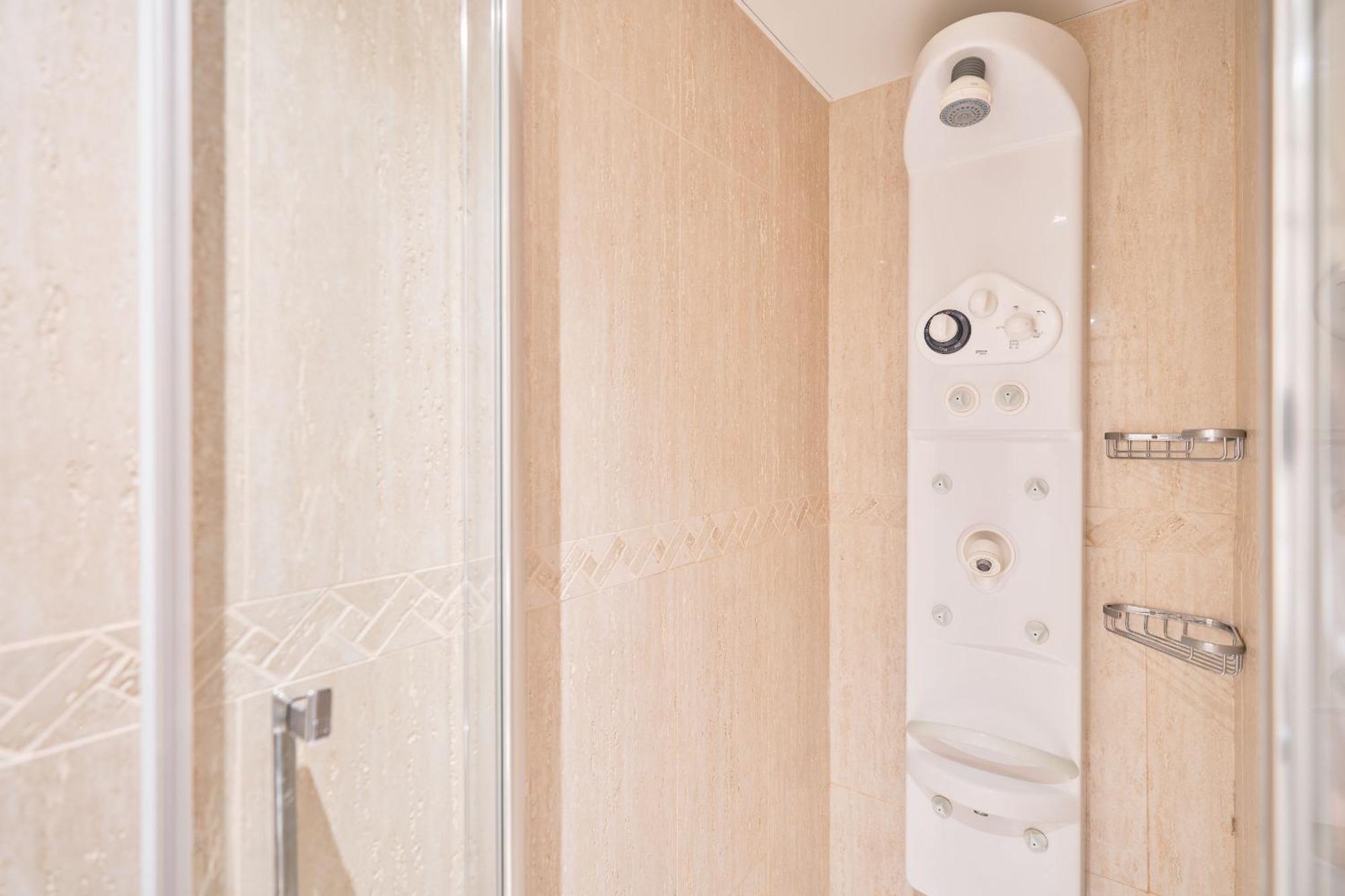 Eden Rentals Altavista Suites Apto Torre 1 Санта Крус де Тенерифе Екстериор снимка